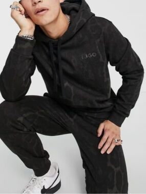 HUGO Men's Washed Black Jogger Pants and hoodie set, size m